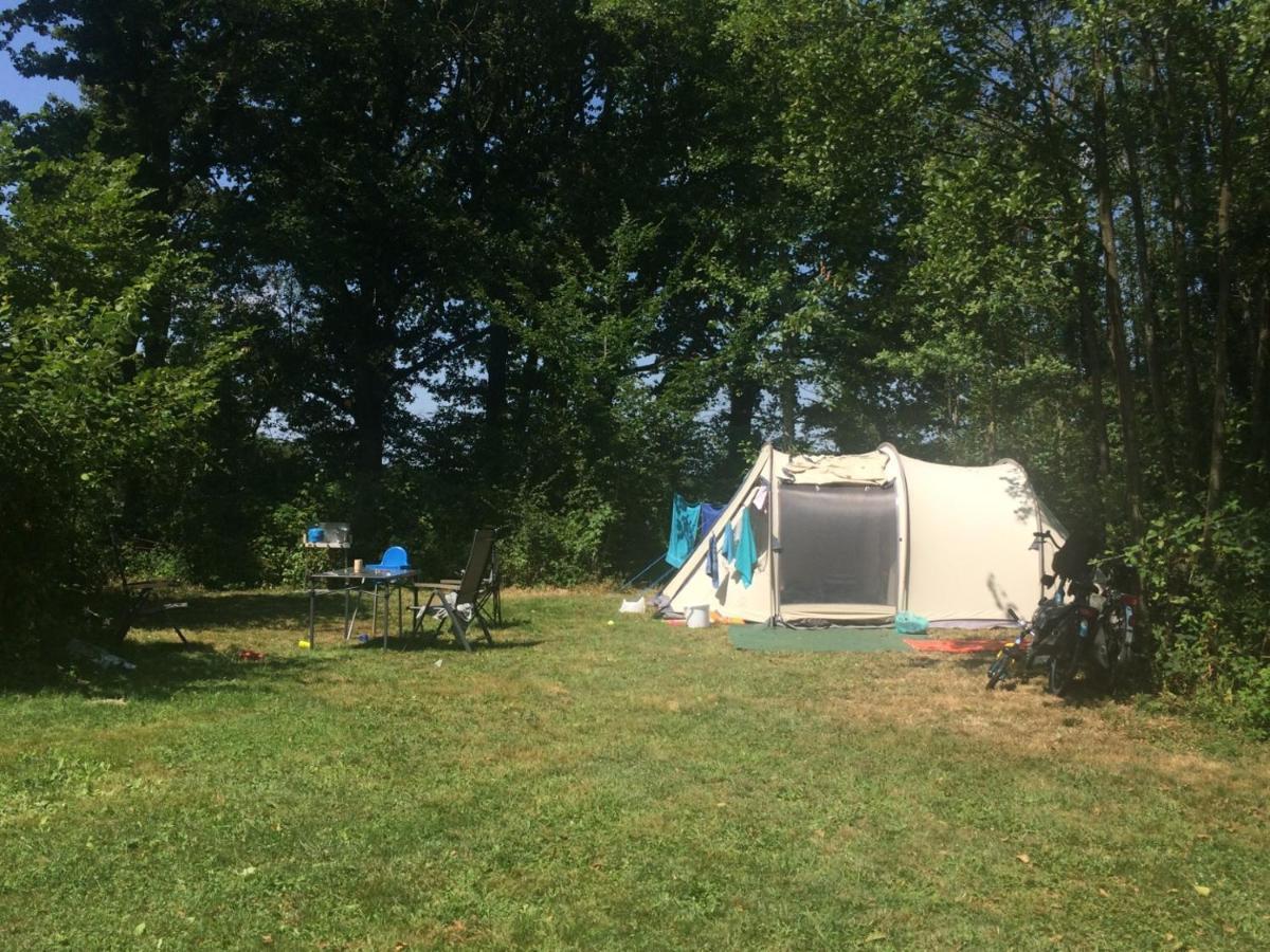 Camping Les Arbois Hotel Montjay  Eksteriør billede