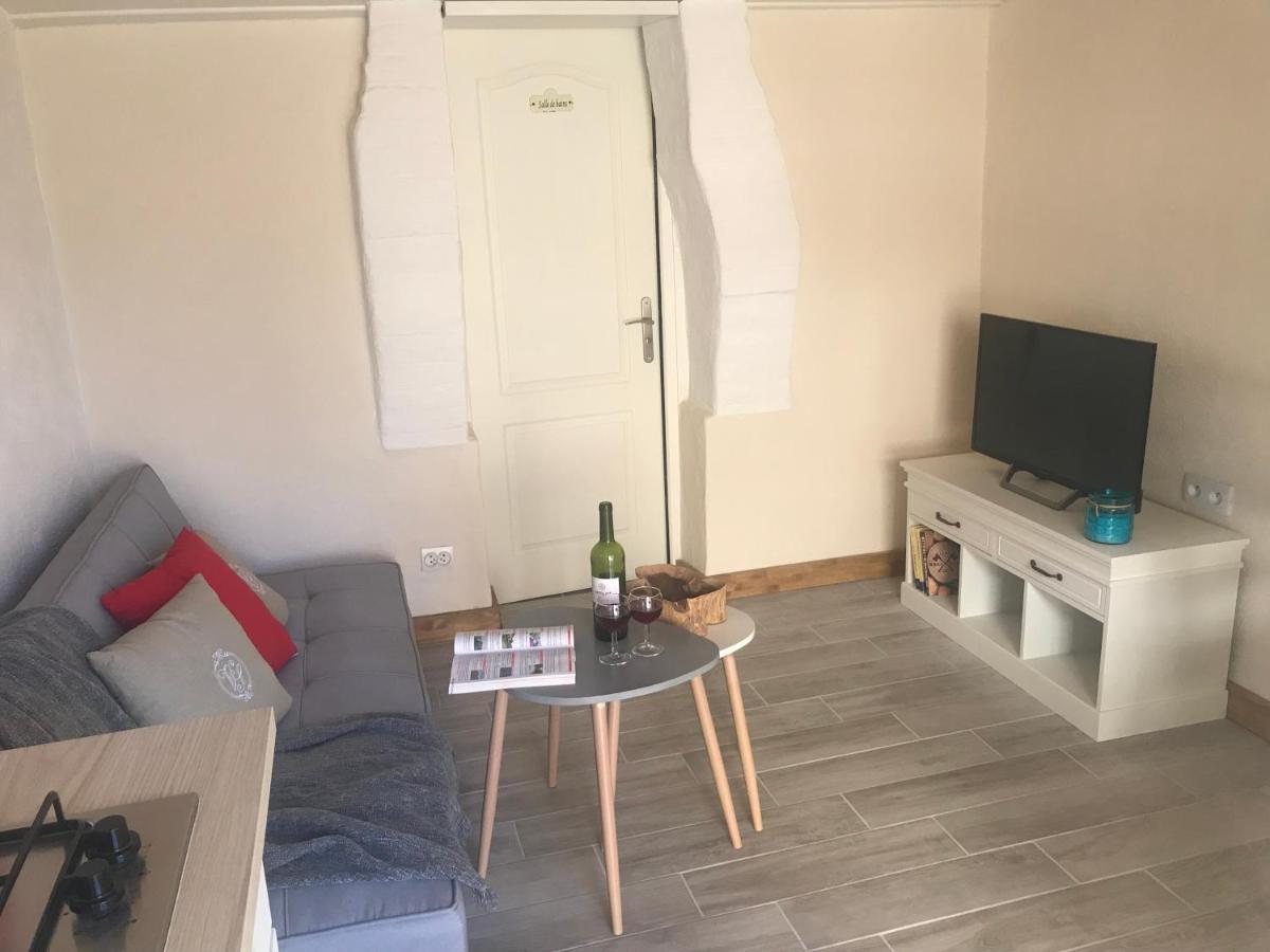 Camping Les Arbois Hotel Montjay  Eksteriør billede
